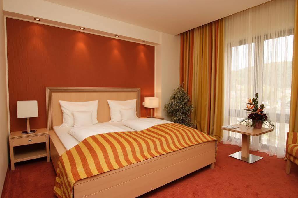 Hotel Rogge Resita Esterno foto